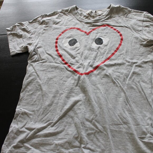 Comme des Garcon PLAY tshirts - Picture 2 of 4